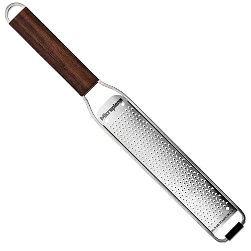Microplane Master Series Zester Rasp met walnoothouten handvat 43320