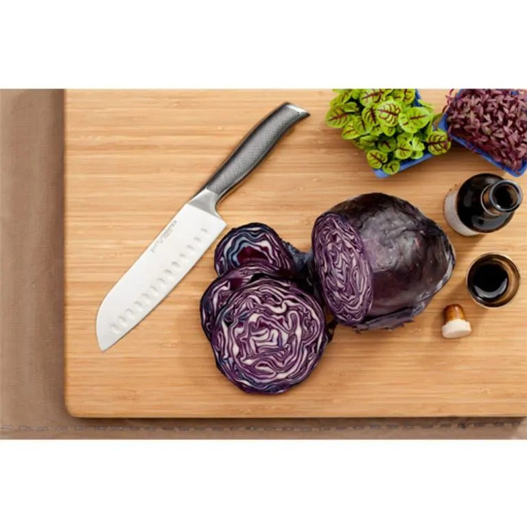 diamant sabatier riyouri santoku op houten snijplank