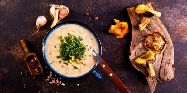 Recept: Pastinaaksoep met uitgebakken spek