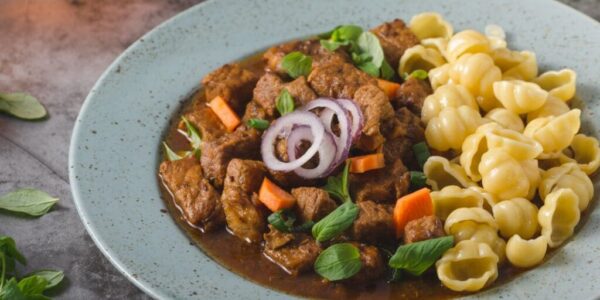 Hachee uit de slowcooker (recept voor 4 – 6 personen)