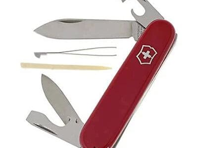 victorinox-recruit-rood