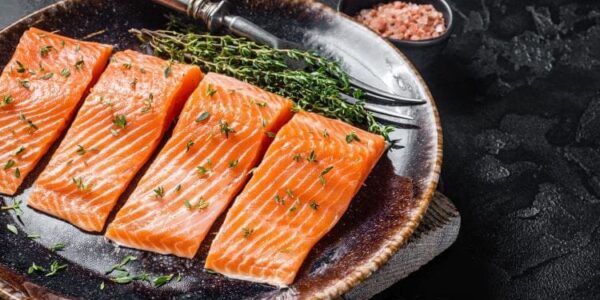 Hele zalm fileren